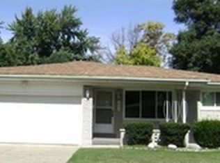 2841 Reese Dr, Sterling Heights, MI 48310