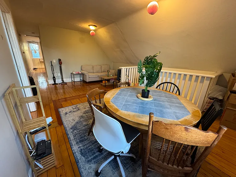384 Hope St #3 — Photo 2