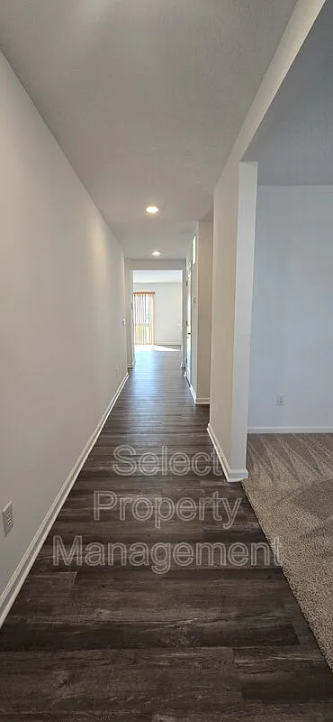 4 bed, 2.5 bath, 2355 sqft, $2,499 — Photo 2