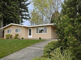 16902 NE 17th Pl, Bellevue, WA