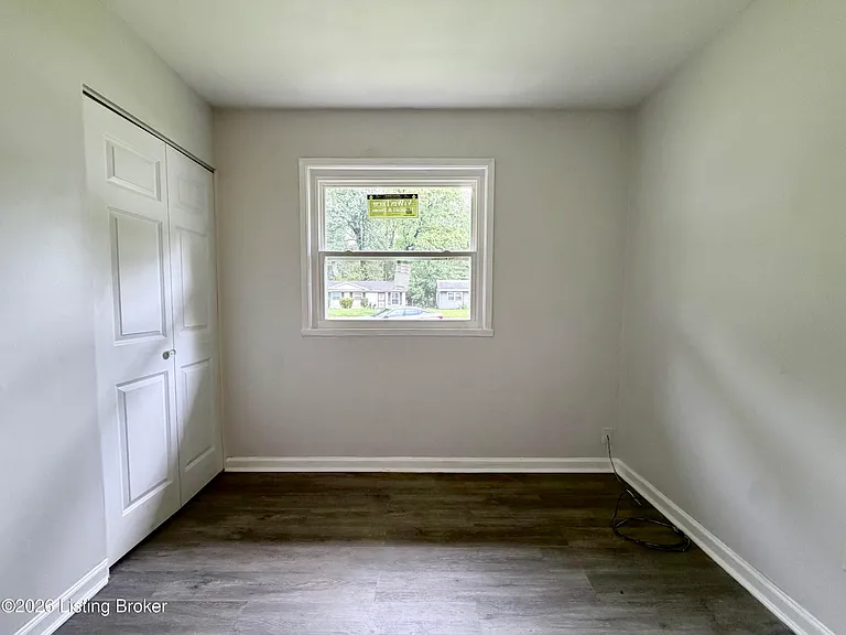 1229 Cedarview Dr — Photo 7