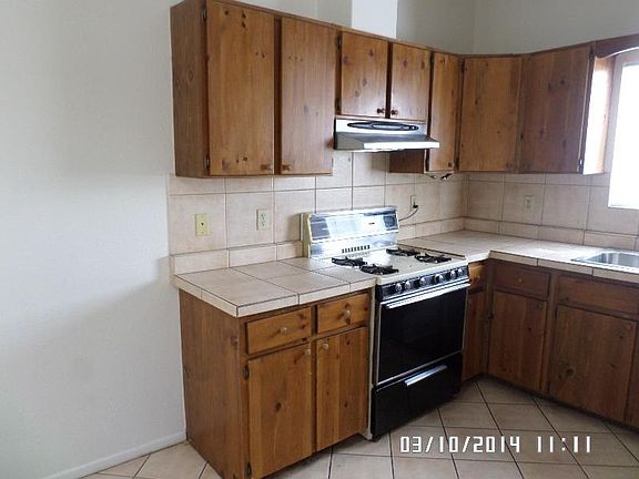 4th image of 2610 N Edith Blvd #1
