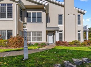 1 Arrowwood Cir, Rye Brook, NY 10573