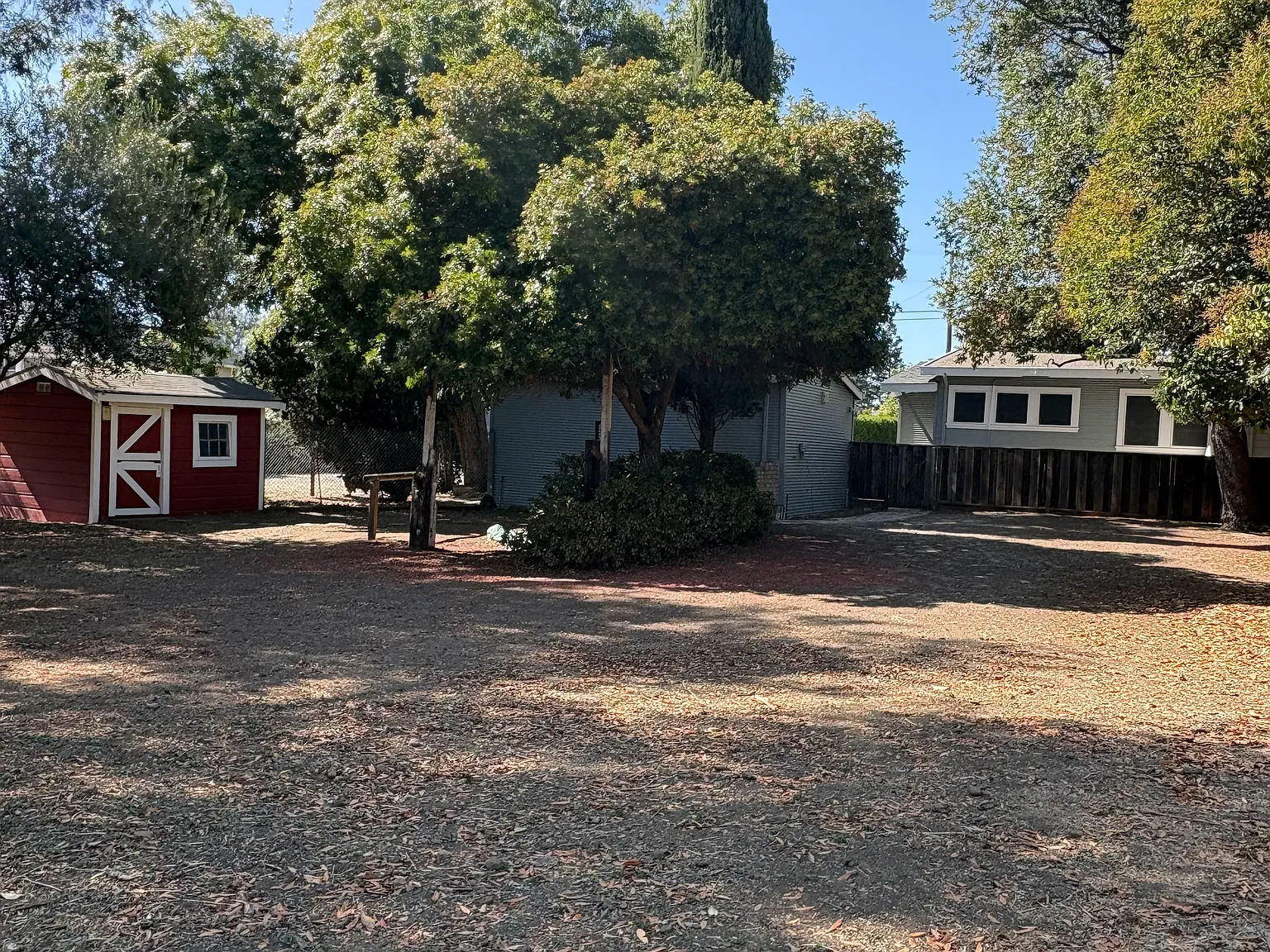 2 bed, 902 sqft, $4,500 — Photo 2