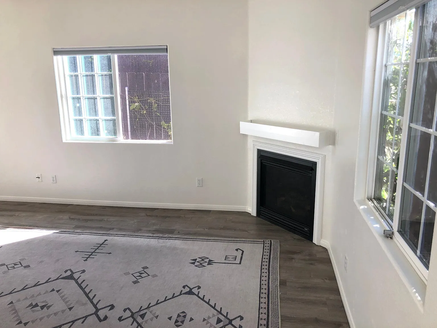 3 bed, 2.5 bath, 1412 sqft, $3,500 — Photo 3