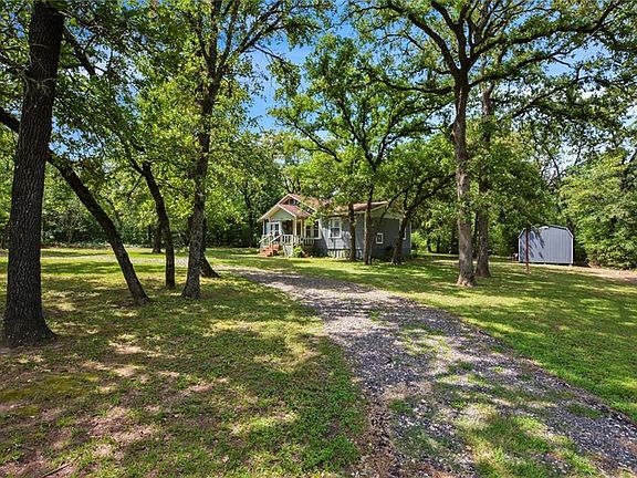 4th image of 717 Northwood Cir