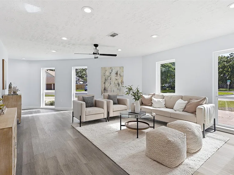 8002 Lichen Ln — Photo 13