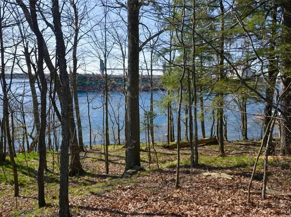 42884 County Route 100, Wellesley Island, NY 13640