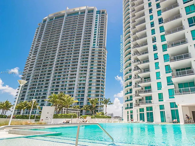 350 S Miami Ave #15 — Photo 1