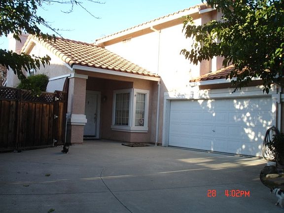 3rd image of 2715 Almondridge Dr