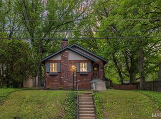 1038 Tuxedo Blvd, Saint Louis, MO 63119