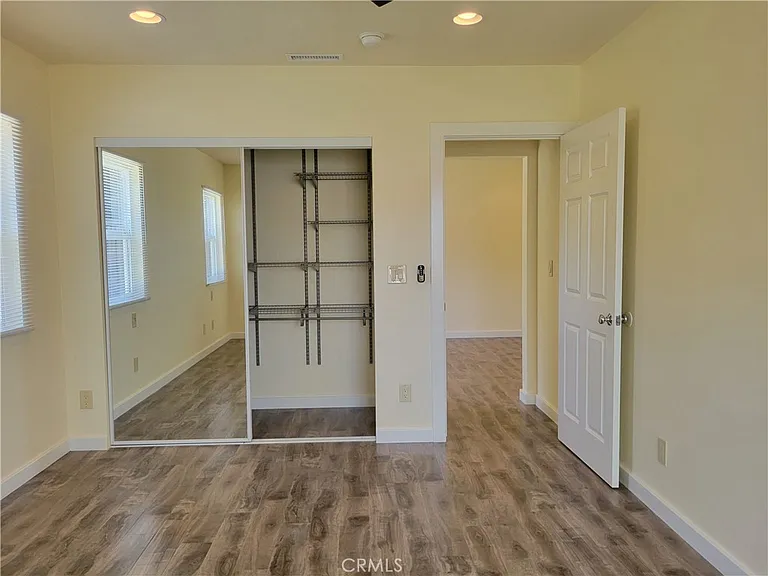 1884 Jaybrook Dr — Photo 38