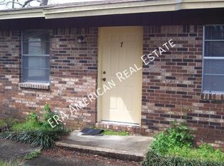 74 2nd Ave, Shalimar, FL 32579