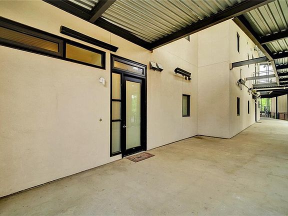 3rd image of 2525 S Lamar Blvd APT 214