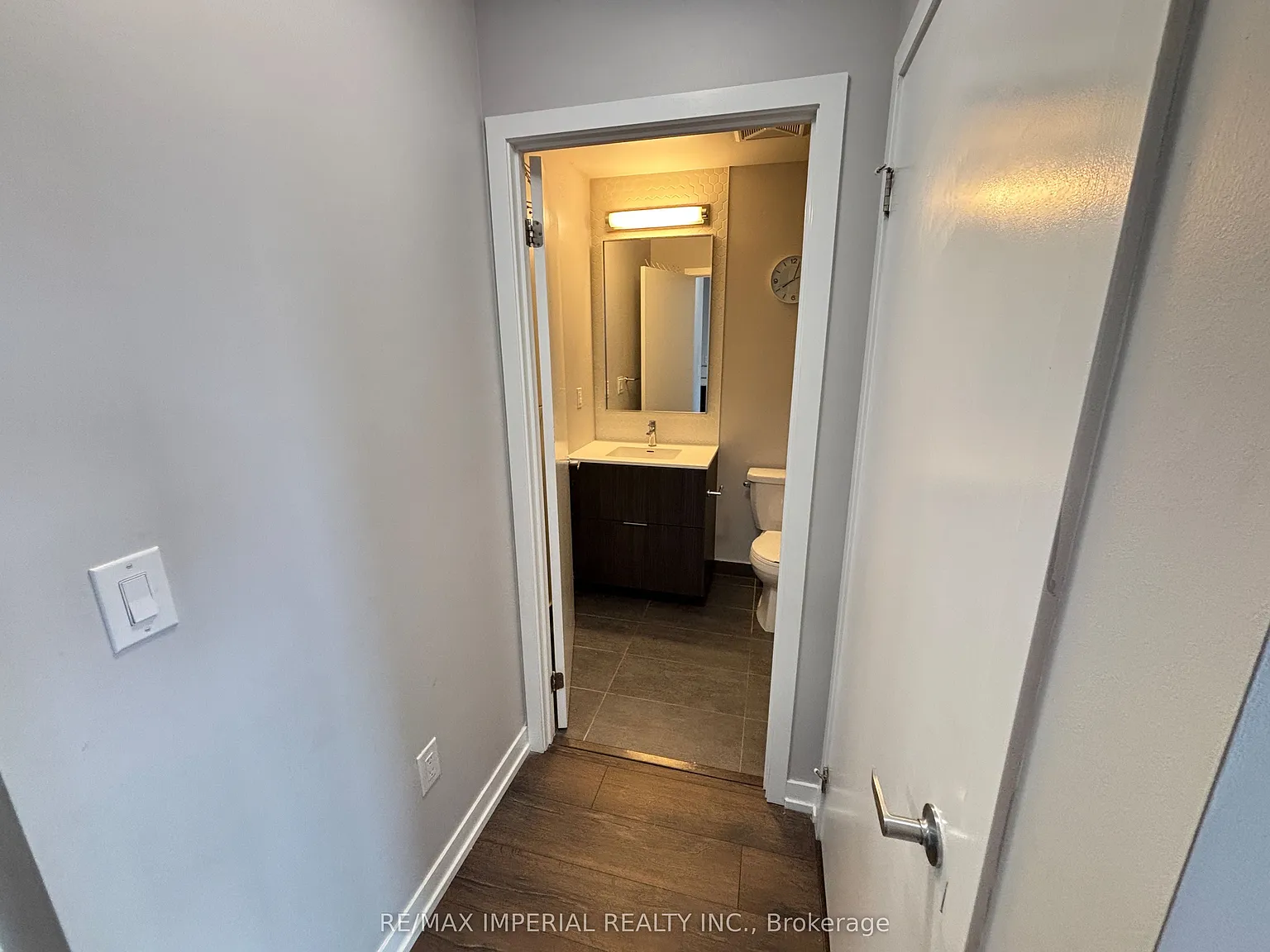 3 bed, $3,000 — Photo 4