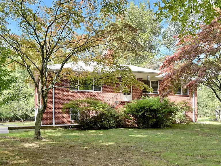 105 Penn Lyle Rd — Photo 2