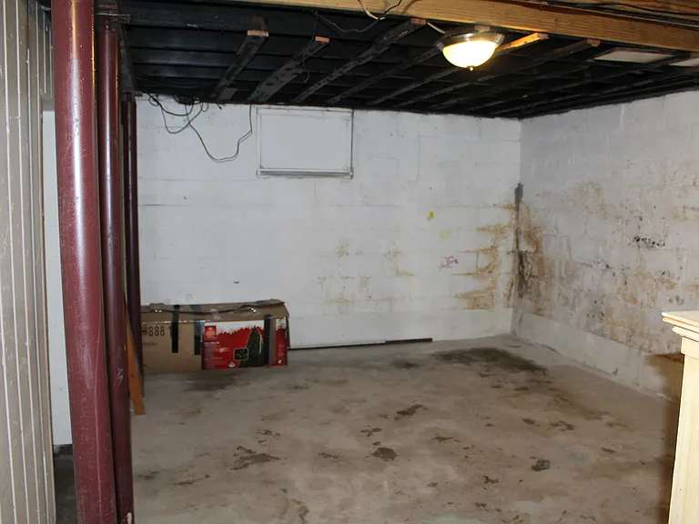 110 Ballard St #1 — Photo 17