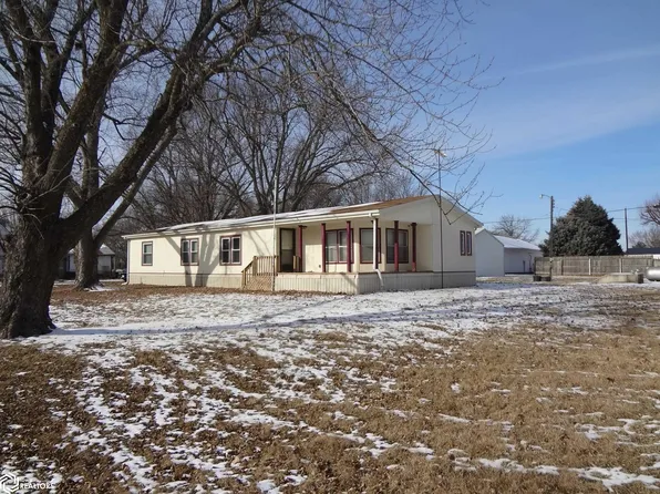 308 Mulberry St, Braddyville, IA 51631