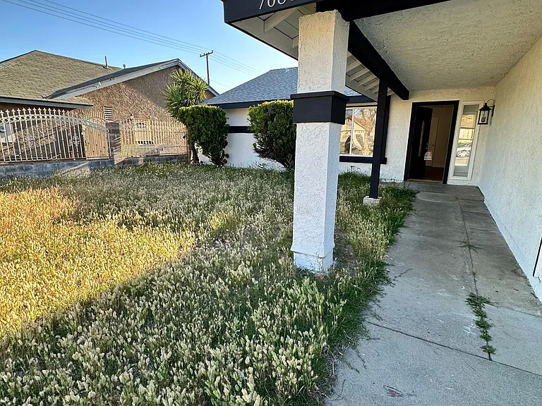 7680 Lombardy Ave — Photo 4