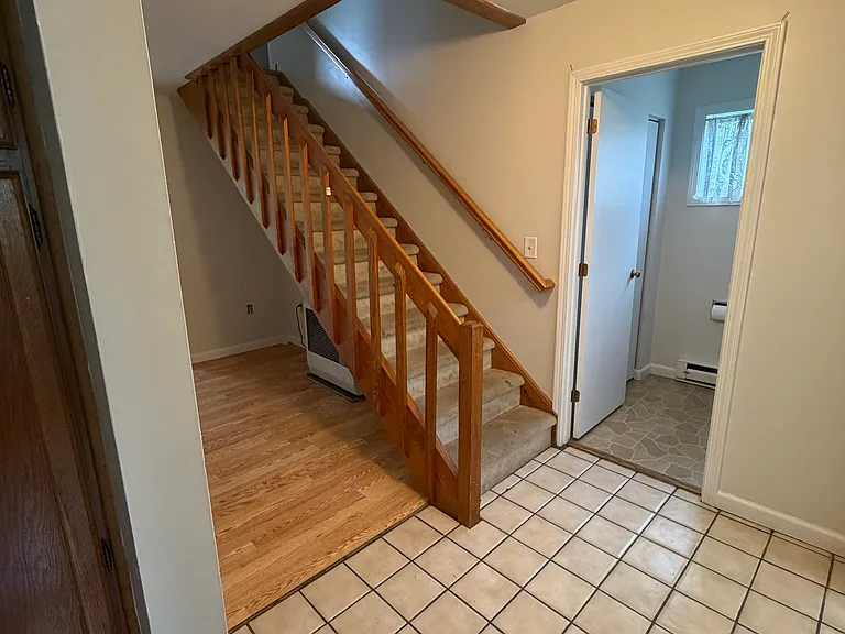 6 Chelsea Cir — Photo 8