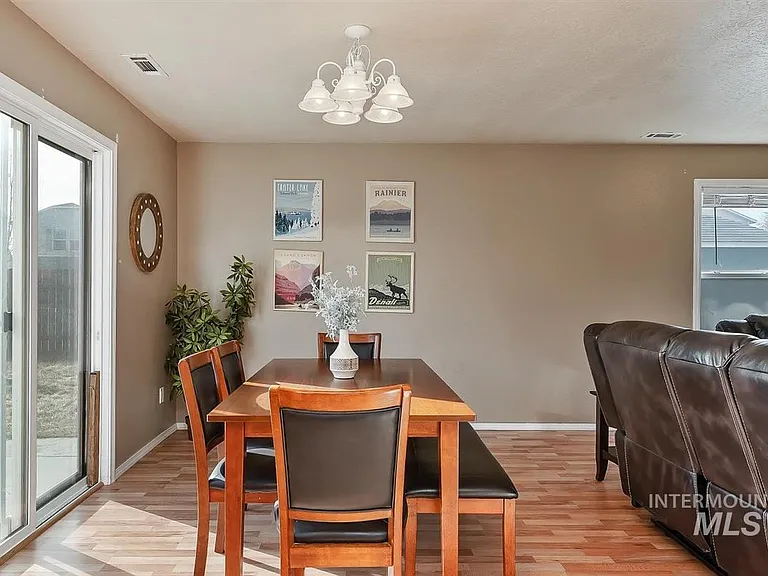 9713 W Shelborne Dr — Photo 20