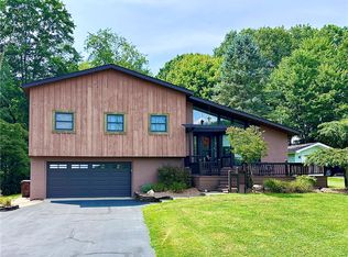 927 Chippewa Trl, Mercer, PA 16137
