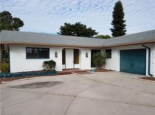 1311 SE 25th Ter, Cape Coral, FL 33904