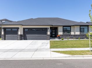 3068 S Harrison St, Kennewick, WA 99338