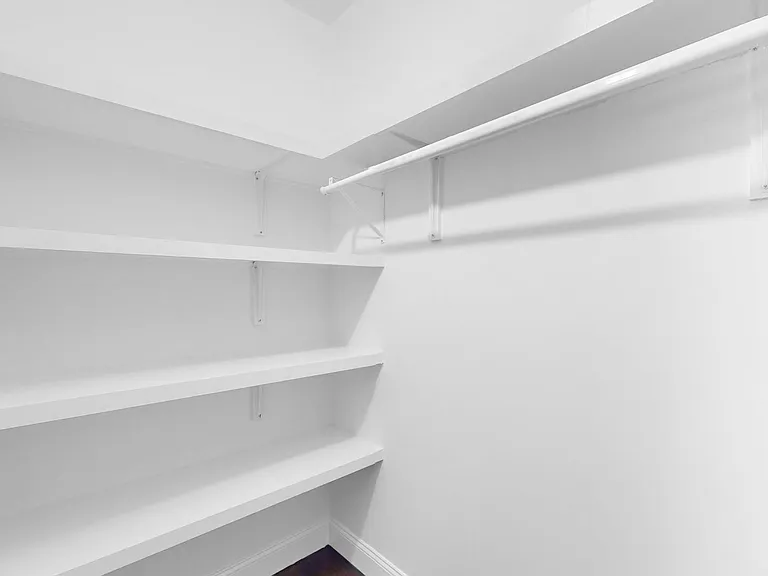 188 Ash St — Photo 32