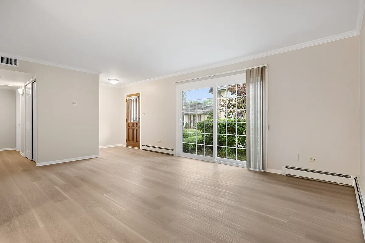 Floor plan Laurent - 2 Bed/1.5 Bath Ranch