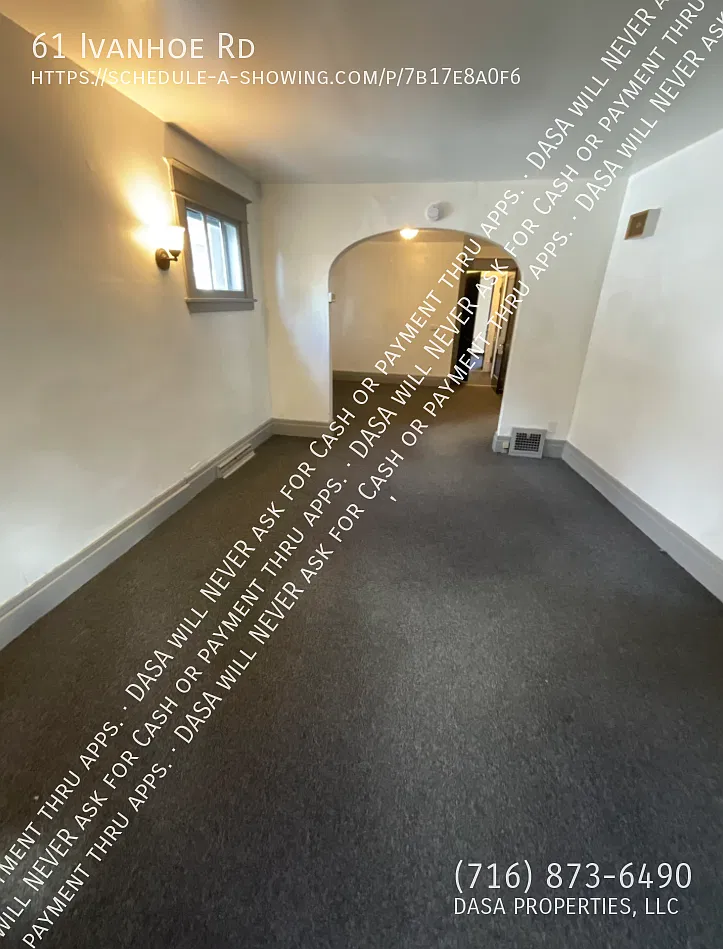 61 Ivanhoe - 4 Bed / 1 Bath — Photo 2