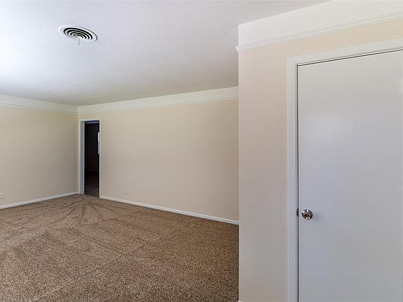 3rd image of 416 Joanna Dr
