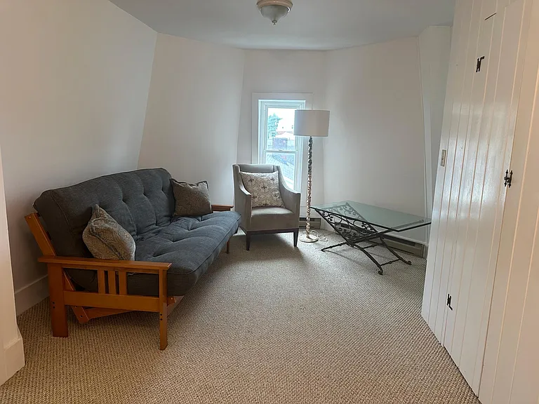 7537 N Broadway #3 — Photo 4
