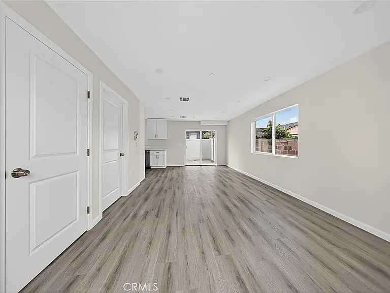 14835 1/2 Nordhoff St — Photo 15