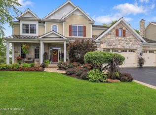 3020 Trail Crest Ln, Lindenhurst, IL 60046