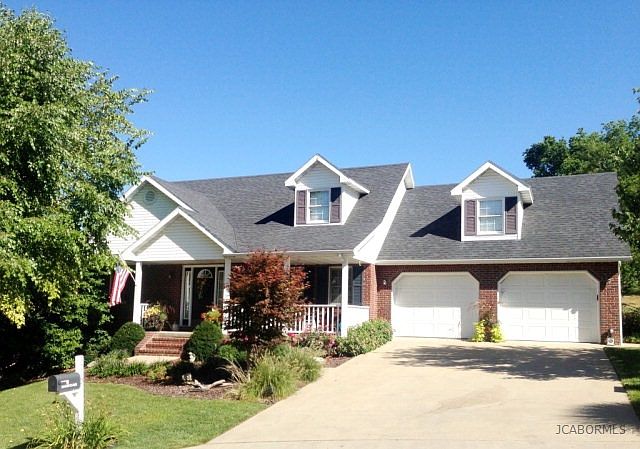 1st image of 3010 Mercedes Ln