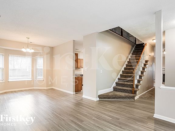 2nd image of 6020 Carriage Oaks Dr