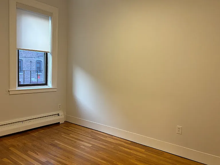 922 Beacon St #14 — Photo 5