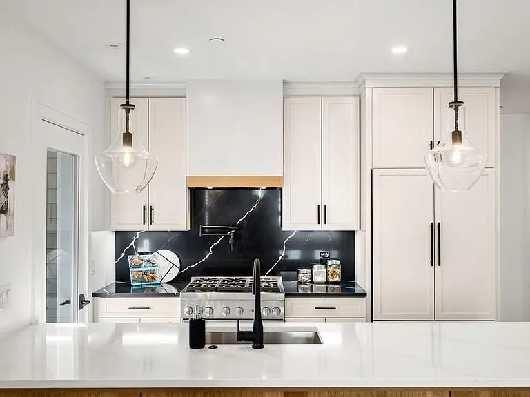 57 Saratoga St #5 — Photo 3