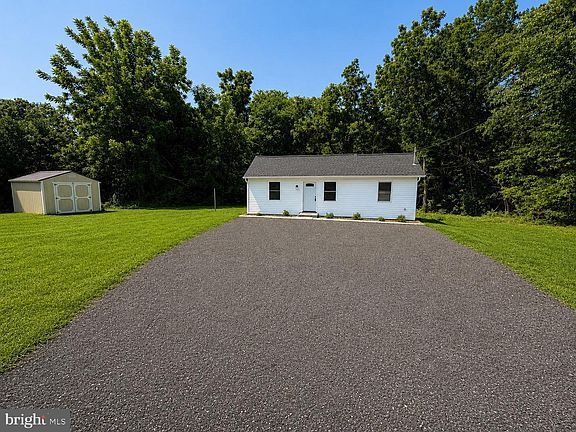 5th image of 448 Poor Jack Rd