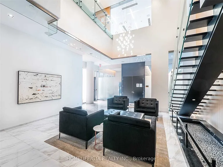 101 Erskine Ave #605 — Photo 12