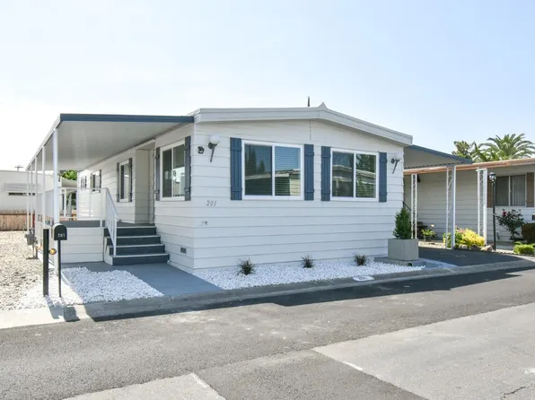 201 Whispering Pines Dr, Rancho Cordova, CA 95670