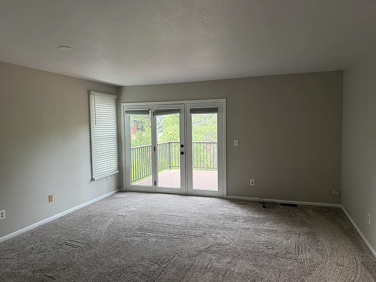 6258 Powell Rd — Photo 11