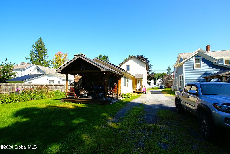 5th image of 6 Potter Avenue