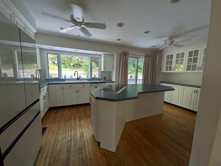 43 Pinelock Dr — Photo 11