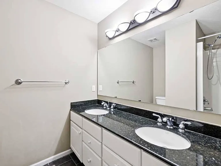 Stone Ridge Estates Apartments & Duplexes — Photo 166