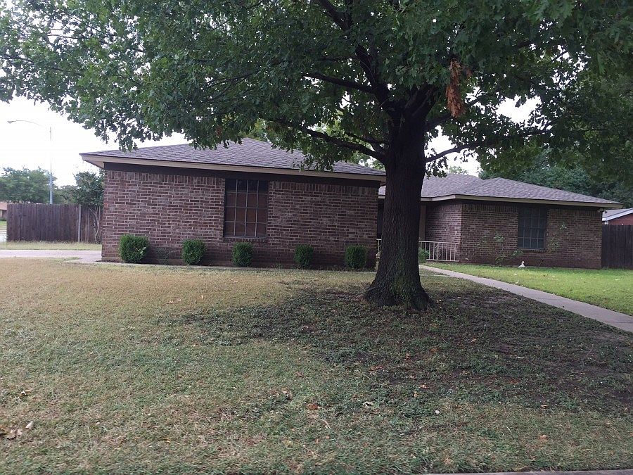 1st image of 8416 Hillcrest Ct
