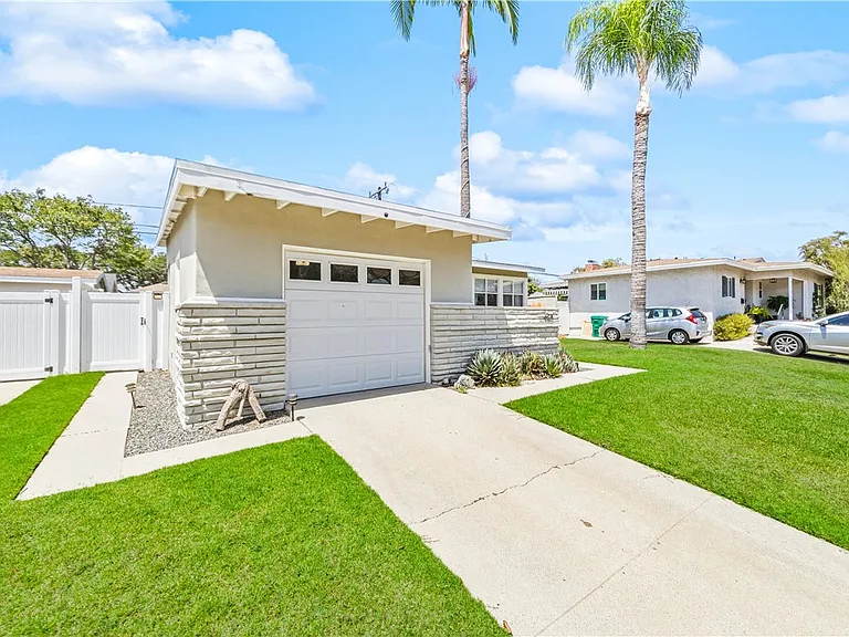6721 E La Marimba St — Photo 2