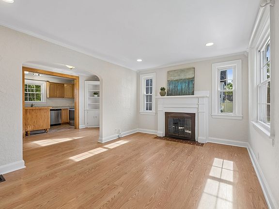 4th image of 1607 Litton Ave