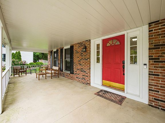 2nd image of 8203 Snowhill Ct